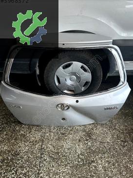 Toyota Yaris Bagaj Kapağı çıkma parça
