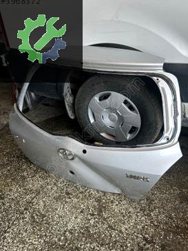 Toyota Yaris Bagaj Kapağı çıkma parça