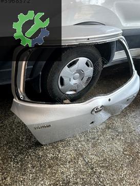 Toyota Yaris Bagaj Kapağı çıkma parça