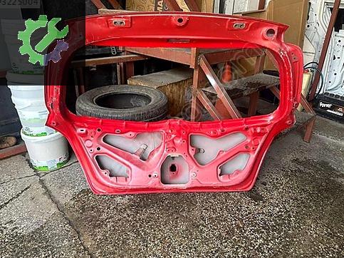 Toyota Yaris Bagaj Kapağı çıkma parça
