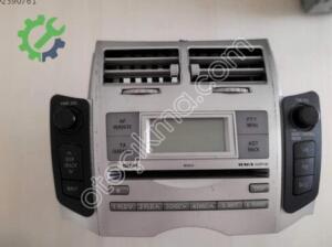 TOYOTA YARİS CD CALAR KALORİFER NOZULÜ ÇERÇEVE KOMPLE
