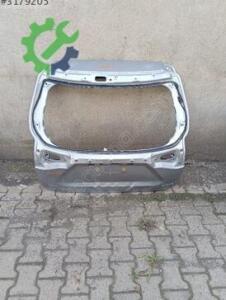 Toyota Yaris cross arka bagaj kapağı 2018 2024 arası
