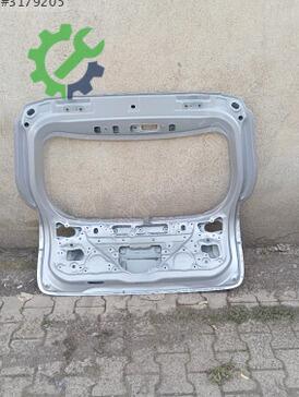Toyota Yaris Bagaj Kapağı çıkma parça