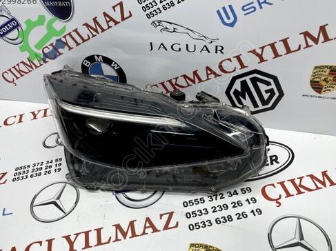 Toyota Yaris Sağ Ön Far çıkma parça