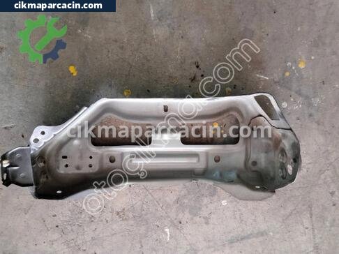 Toyota Yaris Ön Panel çıkma parça