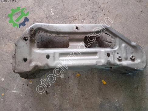 Toyota Yaris Ön Panel çıkma parça