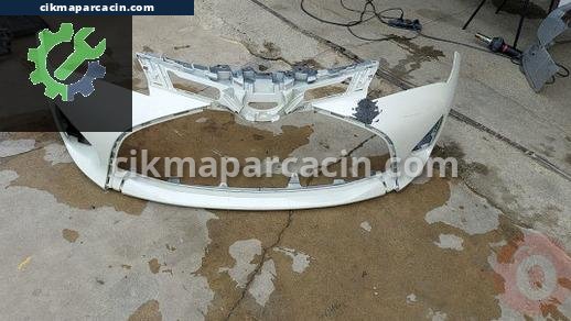Toyota Yaris Ön Tampon çıkma parça