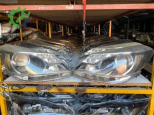 TOYOTA YARİS ORJİNAL ÇIKMA XENON SAĞ SOL TAKIM FAR