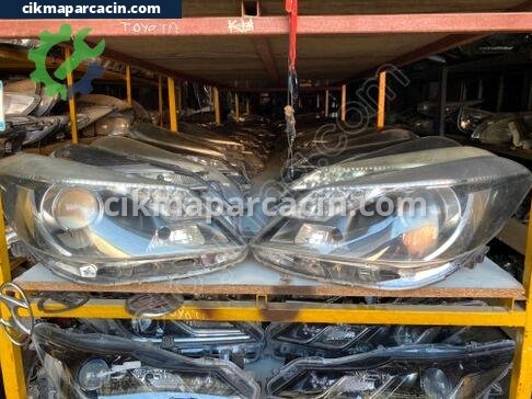 Toyota Yaris Xenon Far çıkma parça