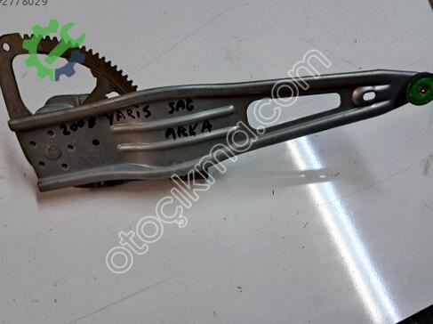 Toyota Yaris Sağ Arka Cam Krikosu çıkma parça
