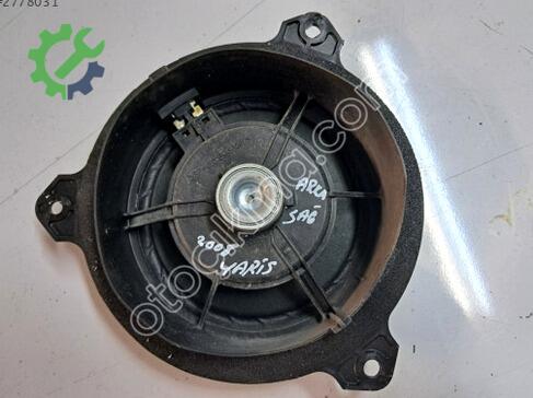 Toyota Yaris Sağ Arka Kapı çıkma parça