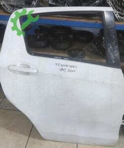 Toyota Yaris Sağ Arka Kapı Sacı Çıkma