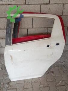 Toyota Yaris sol arka kapı 2013 2022 arası