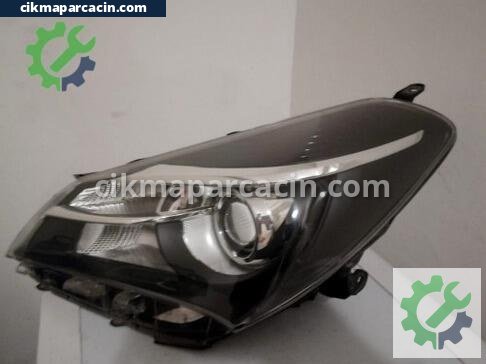 Toyota Yaris Sol Ön Far çıkma parça