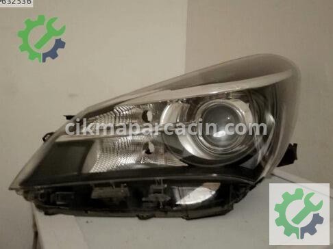 Toyota Yaris Sol Ön Far çıkma parça