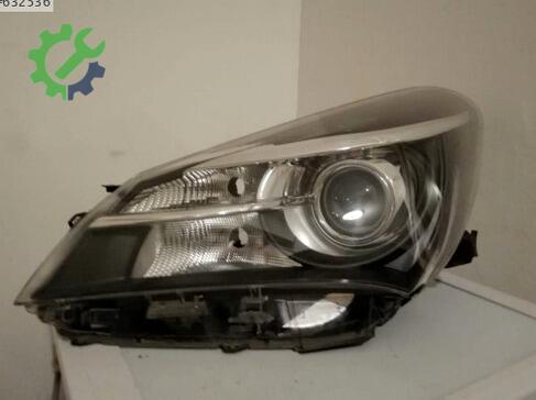 Toyota Yaris Sol Ön Far çıkma parça