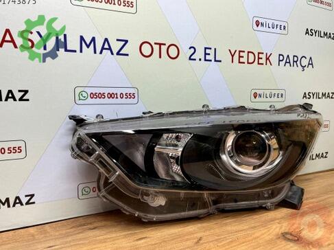 Toyota Yaris Sol Ön Far 2020-2022 çıkma parça