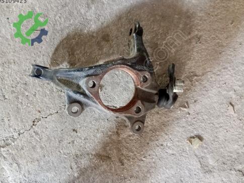 Toyota Yaris Sol Ön Taşıyıcı çıkma parça