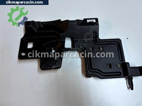 Toyota Yaris Torpido çıkma parça