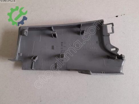 Toyota Yaris Torpido çıkma parça