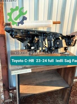 Toyota C-HR Hybrid Sağ Ön Far 23-24 çıkma parça