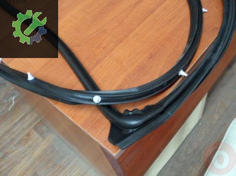 Toyota Corolla Kapı Lastiği 67872-02150 çıkma parça