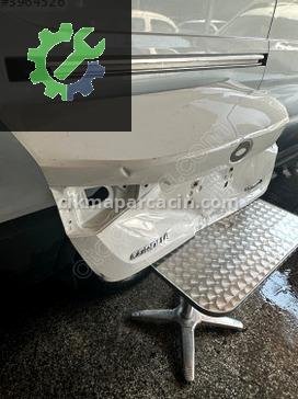 Toyota Corolla Bagaj Kapağı çıkma parça