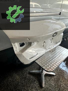 Toyota Corolla Bagaj Kapağı çıkma parça