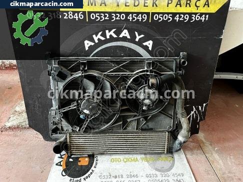 Renault Trafic Radyatör Paneli çıkma parça