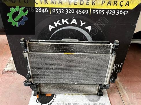 Renault Trafic Radyatör Paneli çıkma parça