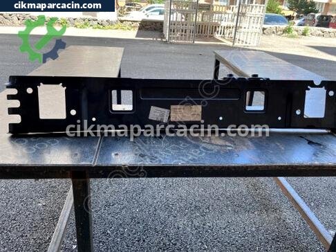 Volkswagen Transporter Ara Bölme Sacı çıkma parça