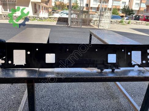 Volkswagen Transporter Ara Bölme Sacı 7H0814293B çıkma parça
