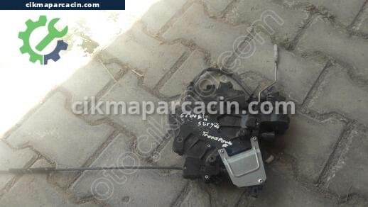 Volkswagen Caravelle Sağ Kapı Kilidi çıkma parça
