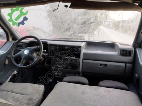 Volkswagen Transporter Göğüs çıkma parça
