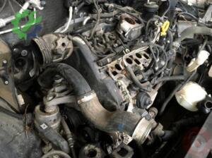TRANSPORTER T7 2.0 TDİ MAZOT POMPASI ORJİNAL