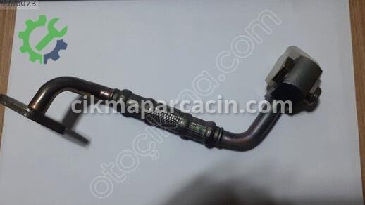 Volkswagen Passat Turbo Borusu 028145736T çıkma parça