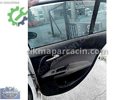 Fiat Egea Kapı Döşemesi çıkma parça