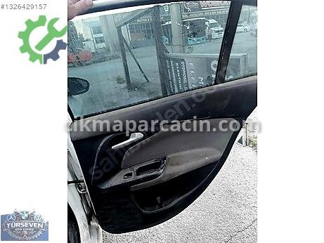 Fiat Egea Kapı Camları çıkma parça