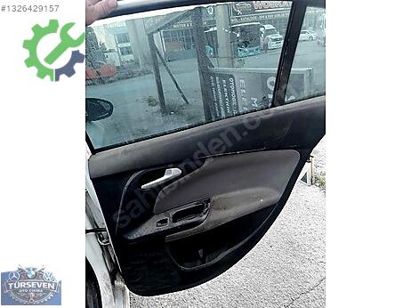 Fiat Egea Kapı Camları çıkma parça