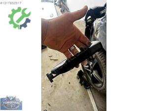 Volkswagen Passat Kaput Açma Kolu Çıkma