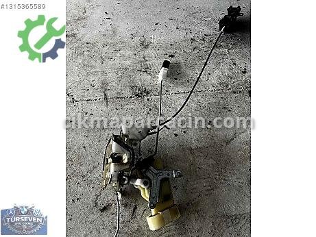 Toyota Yaris Sol Arka Kapı Kilidi çıkma parça