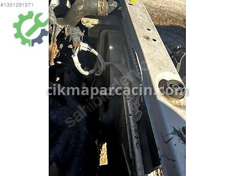 Toyota Yaris Su Radyatörü çıkma parça