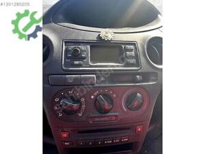 Toyota Yaris 2004 Orijinal Çıkma Klima Kontrol Paneli