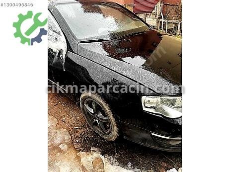 Volkswagen Passat Sağ Çamurluk çıkma parça
