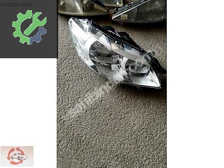 Peugeot 301 Sağ Ön Far çıkma parça