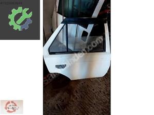 SKODA FAVORİT SAĞ ARKA KAPI