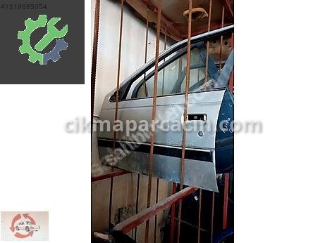 Peugeot 405 Sol Ön Kapı çıkma parça