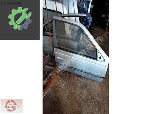 PEUGEOT 405 SAĞ ÖN KAPI