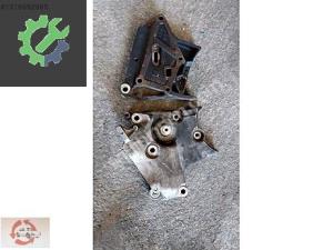 OPEL INSİGNİA MOTOR KULAĞI