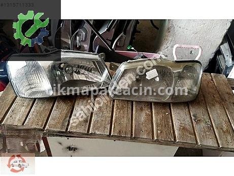 Hyundai Accent Sağ Ön Far çıkma parça